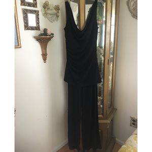 WHBM  like new sleeveless jumpsuit size 4  C:273